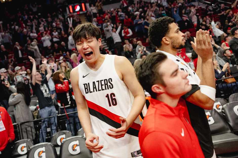 真人棋牌-关于犹他爵士发布备战花絮，窗口期复出首秀，NBA季后赛任务艰巨，球探报告显示潜力的信息